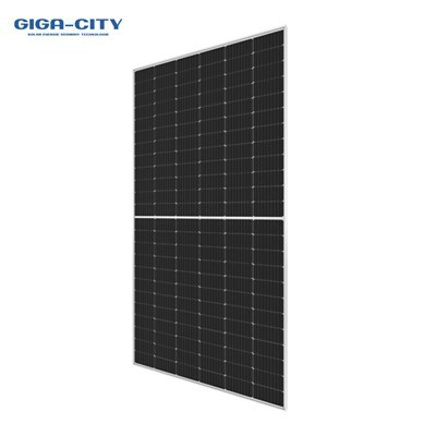 Panel Surya 650 W